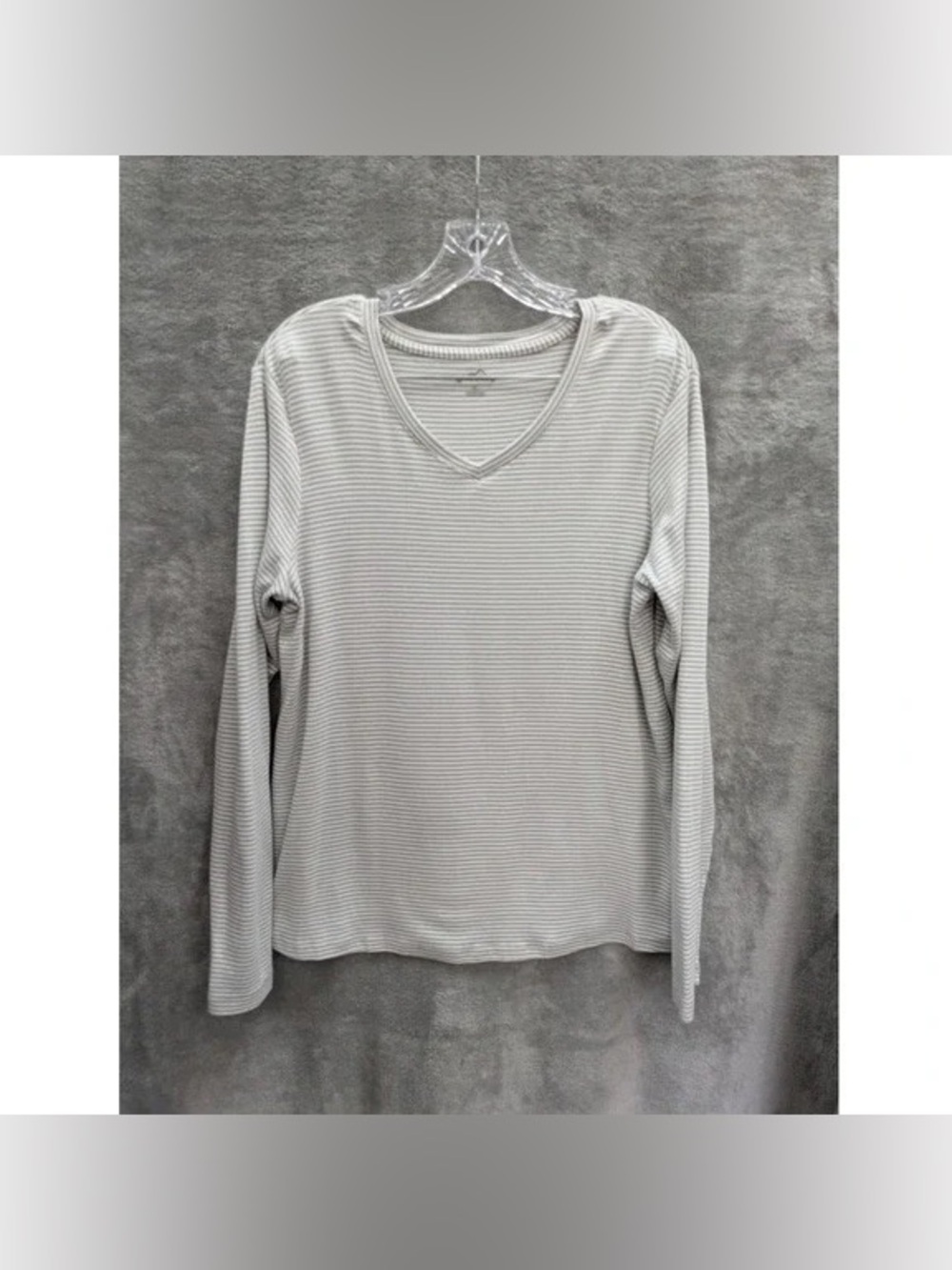 🍡Light Gray Striped V-Neck Long Sleeve Top